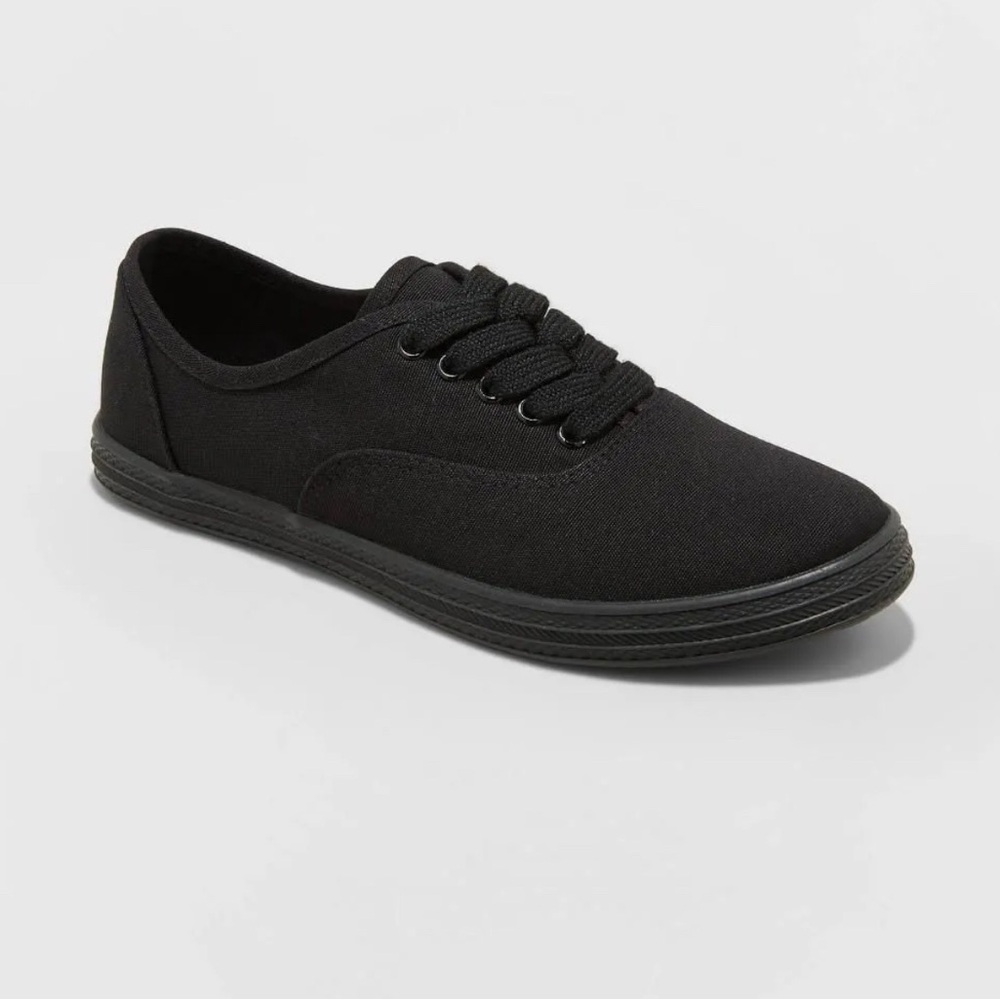 Women's Lunea Lace-up Sneakers Universal Thread™ Black Canvas, Non-Marking Sz 12